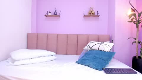 camila online show from 04.18.26