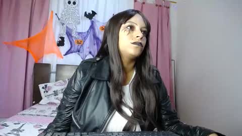 Snapshot of camilasex0 chatting on 11.01.25 camilasex0 online show from 11.01.25