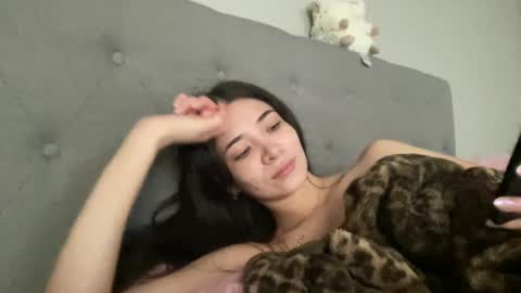 Snapshot of camilaxcruz chatting on 09.18.25 Camila Cruz online show from 09.18.25