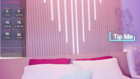 Snapshot of camile_cute chatting on 11.21.25 camile_cute online show from 11.21.25