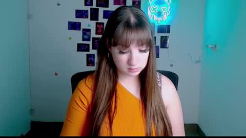 Snapshot of camilla_body chatting on 05.05.26 Camilla online show from 05.05.26