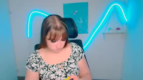 Snapshot of camilla_body chatting on 05.22.26 Camilla online show from 05.22.26