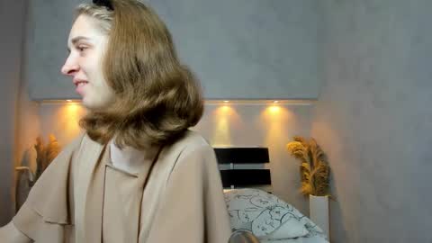 Camilla online show from 09.22.25