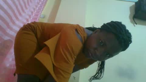 Snapshot of camillah_sweet chatting on 11.30.25 camillah_sweet online show from 11.30.25