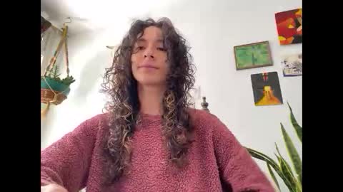 Snapshot of camille_delrey chatting on 10.29.25 Camille online show from 10.29.25