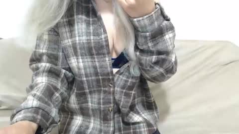 CamilleBunny online show from 04.20.26