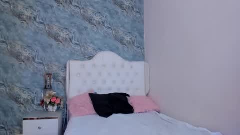 C A M I L L E N    Help me get to the top online show from 02.05.25