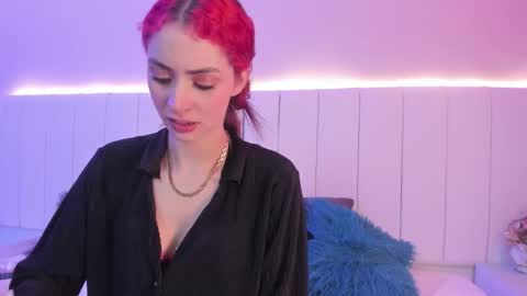 C A M I L L E N    Help me get to the top online show from 11.13.25