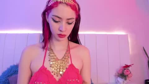 C A M I L L E N    Help me get to the top online show from 11.14.25