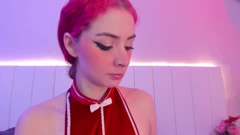 C A M I L L E N    Help me get to the top online show from 11.19.25