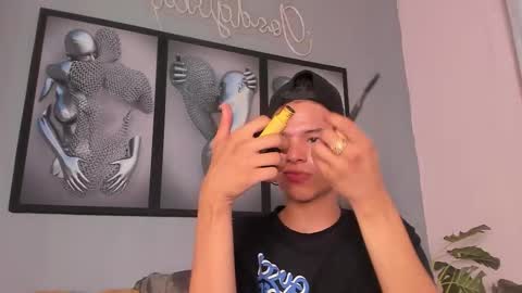 Camillo Virgil online show from 11.19.25