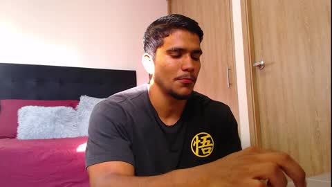 Snapshot of camilo_contre21 chatting on 09.22.25 camilo_contre21 online show from 09.22.25
