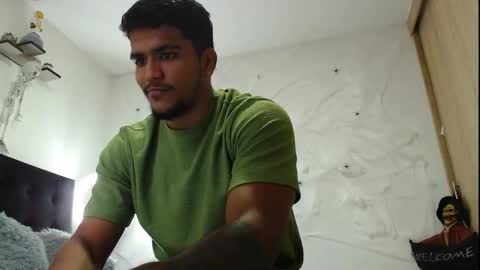 Snapshot of camilo_contre21 chatting on 10.14.25 camilo_contre21 online show from 10.14.25
