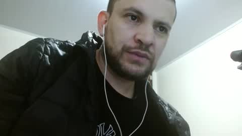 Snapshot of camiloking17 chatting on 02.17.25 camilo online show from 02.17.25