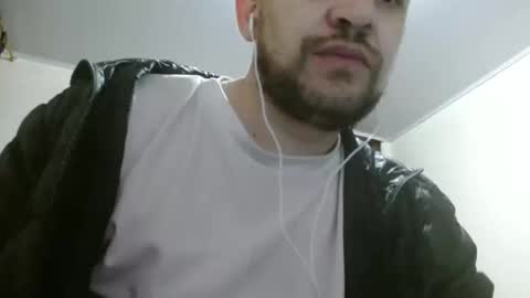 Snapshot of camiloking17 chatting on 02.22.25 camilo online show from 02.22.25