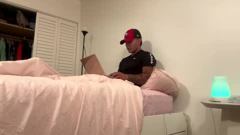 Snapshot of camilooo_cb chatting on 11.04.25 camilooo_cb online show from 11.04.25