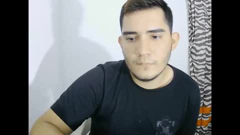 Snapshot of camilowhite_ chatting on 10.21.25 Camilowhite online show from 10.21.25