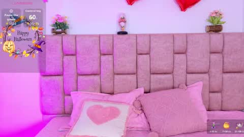 camiluxe online show from 10.08.25