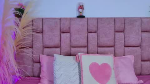 camiluxe online show from 12.20.25