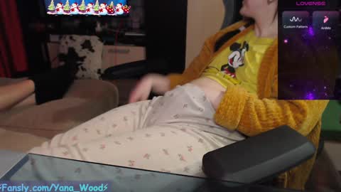 Snapshot of camkitana01 chatting on 01.28.25 Kitana online show from 01.28.25