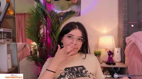   Lets reach 200 thumbs up  online show from 03.11.25