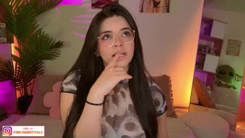   Lets reach 200 thumbs up  online show from 09.29.25