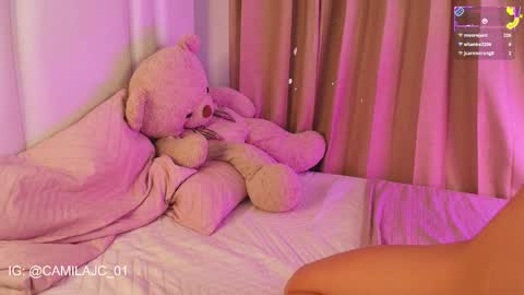 Laura Camila online show from 10.23.25