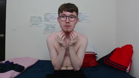 Snapshot of cammykev chatting on 09.14.25 online show from 09.14.25