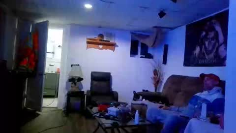 CanadaGuy1978 online show from 04.17.26