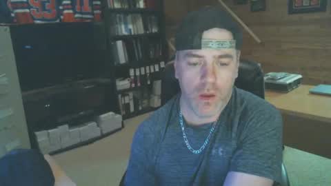Snapshot of canadianboi6969 chatting on 02.16.25 CanadianBacon6969 online show from 02.16.25