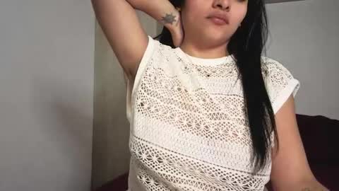 Snapshot of candela___ chatting on 04.28.26 Cancela online show from 04.28.26