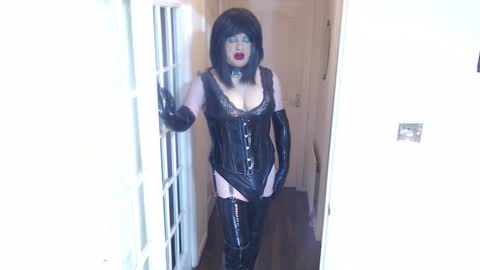 Snapshot of candi_smokes chatting on 01.11.26 candi smokes online show from 01.11.26