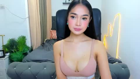 candiceferragamo online show from 07.12.26