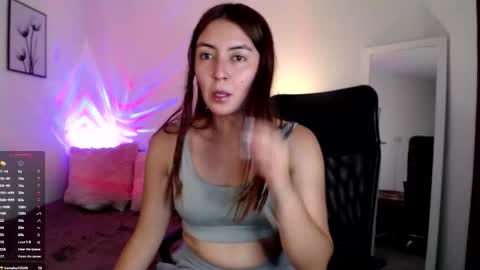 Snapshot of candy_canee chatting on 09.19.25 online show from 09.19.25