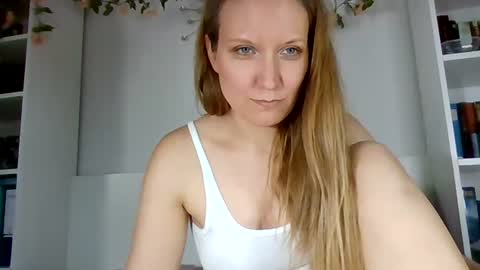 Snapshot of candy_cougar82 chatting on 07.10.26 Candy Cougar online show from 07.10.26