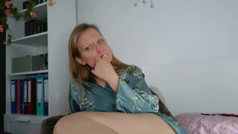 Snapshot of candy_cougar82 chatting on 07.20.26 Candy Cougar online show from 07.20.26
