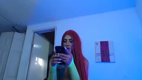 Snapshot of candy_cumyy1 chatting on 12.16.24 candy_cumyy1 online show from 12.16.24