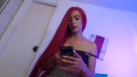Snapshot of candy_cumyy1 chatting on 01.18.25 candy_cumyy1 online show from 01.18.25