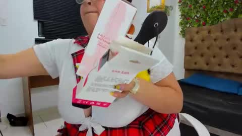 candy_curvyy online show from 06.11.26