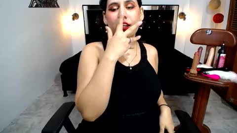 Snapshot of candy_hairy chatting on 03.09.25 candy online show from 03.09.25