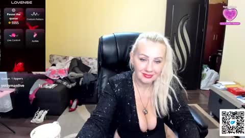 Snapshot of candy_hellenx chatting on 12.06.24 candy_hellenx online show from 12.06.24