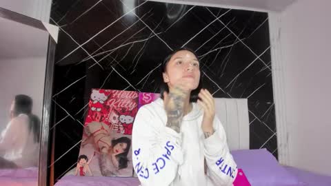 Leila  online show from 11.15.25