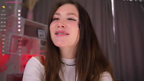 Leya online show from 10.31.25