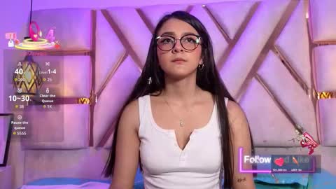 Snapshot of candy_steff chatting on 10.28.25 stefa online show from 10.28.25