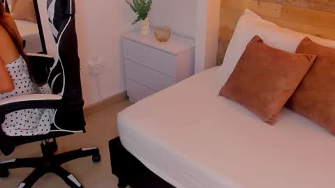 CANDY online show from 11.21.25