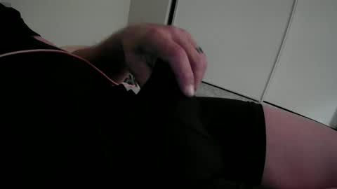 Snapshot of candycanebabe chatting on 09.25.25 candycanebabe online show from 09.25.25