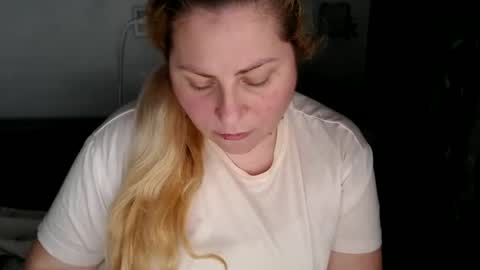 Laura online show from 02.06.25