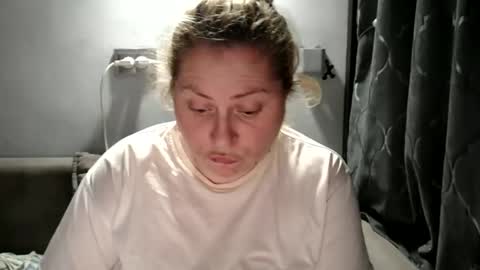 Laura online show from 02.06.25