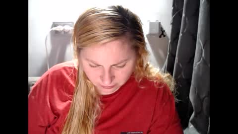 Laura online show from 02.08.25