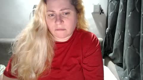 Laura online show from 02.10.25